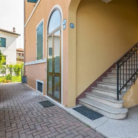 Prato Della Valle Roomy Flat Appartamento